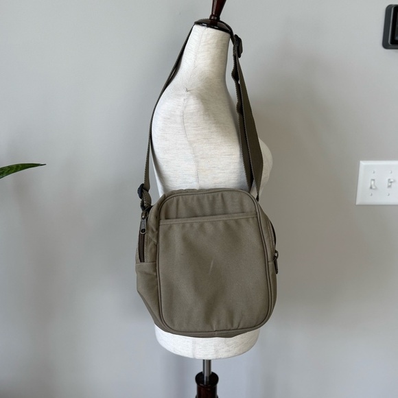 Vintage Eddie Bauer Camera Khaki Utility Crossbody Bag - Picture 8 of 10